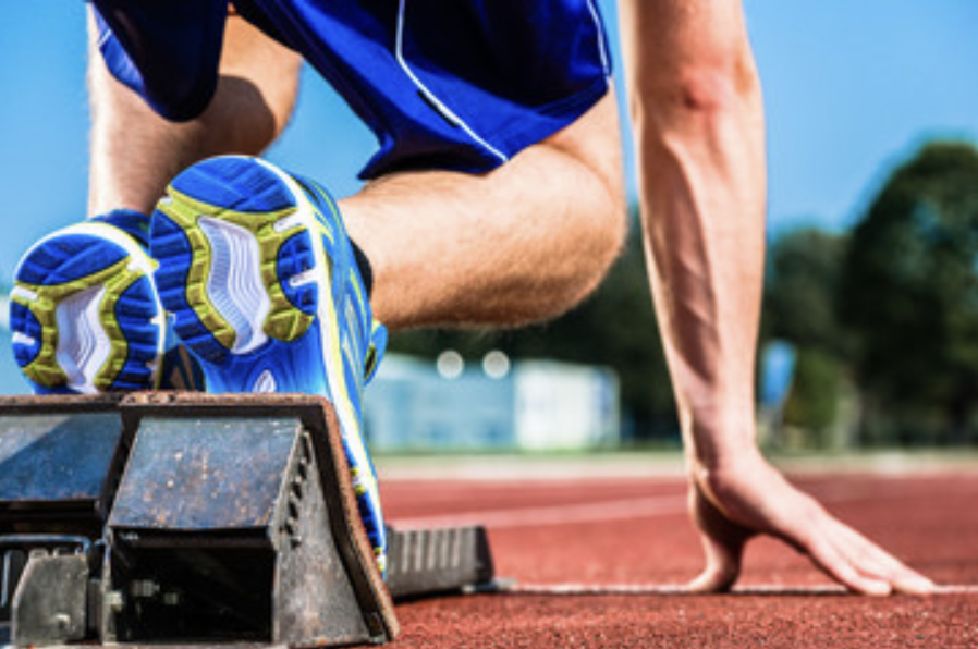 Comment gérer son stress avant de monter sur scène ? Tout comme l'athlète olympique dans ses starting blocks, le stress se gère.